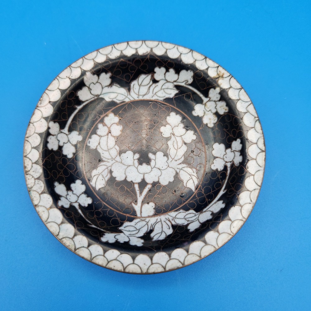 Vintage Chinese Cloisonne Enamel Small Bowl Black White Floral Trinket Dish 4"